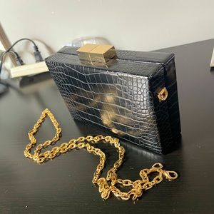 Forever 21 croc lock purse,Used once.Lovely clutch